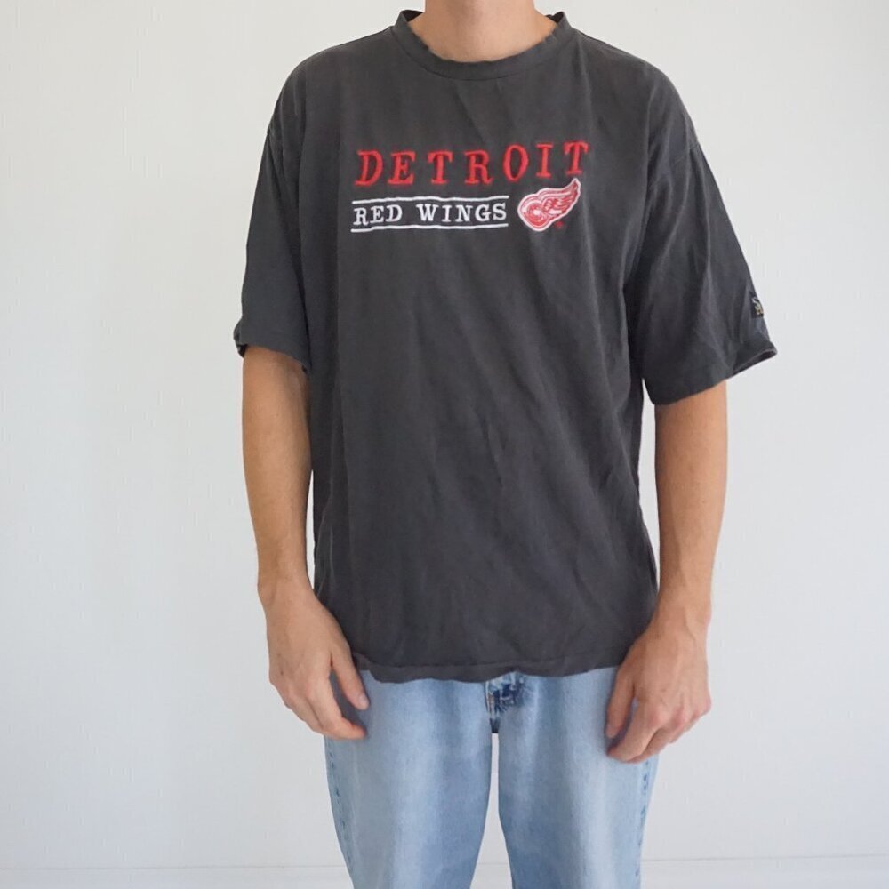 Detroit Red Wings Black Cotton Graphic Tee Retro 90s Sporty Nostalgic Style XL